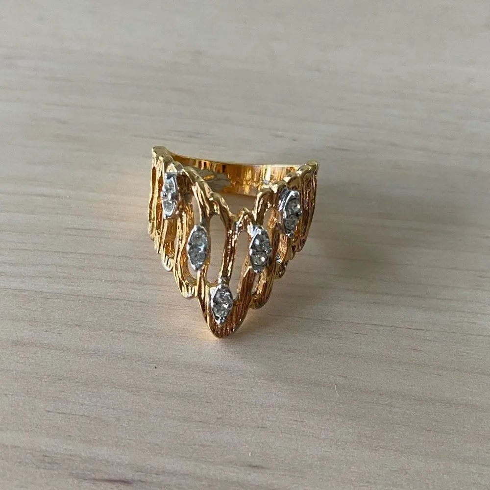 Contemporary Wave & Diamond Ring